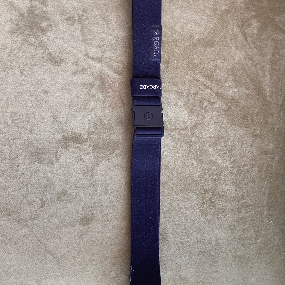 Arcade adjustable hiking belt